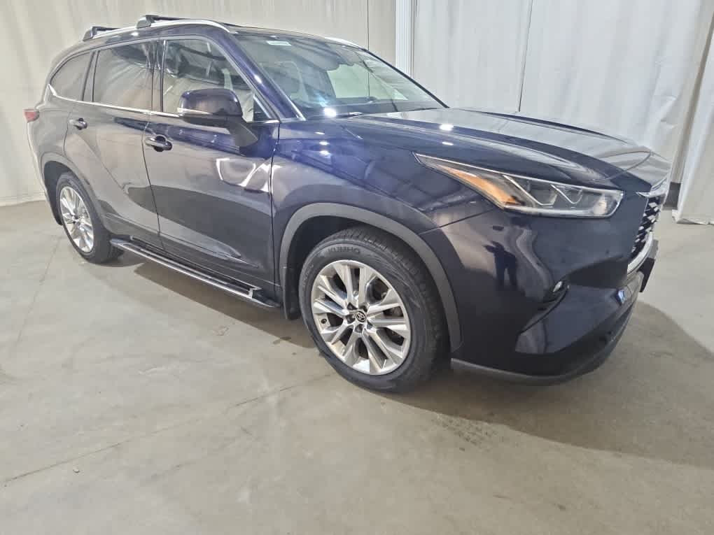 Used 2023 Blueprint Toyota Limited image 7