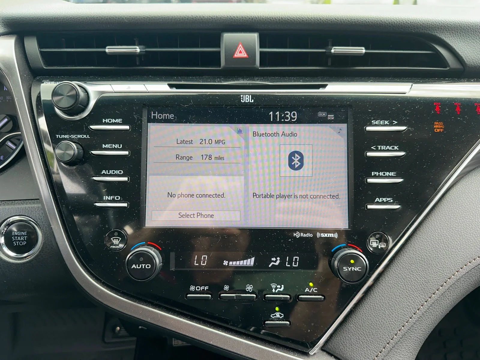 Used 2018 Blue Toyota XLE image 4