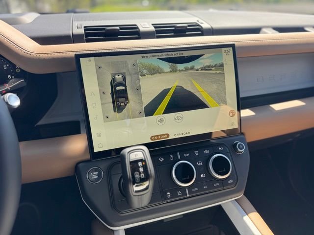 New 2026 Santorini Black Land Rover S image 17