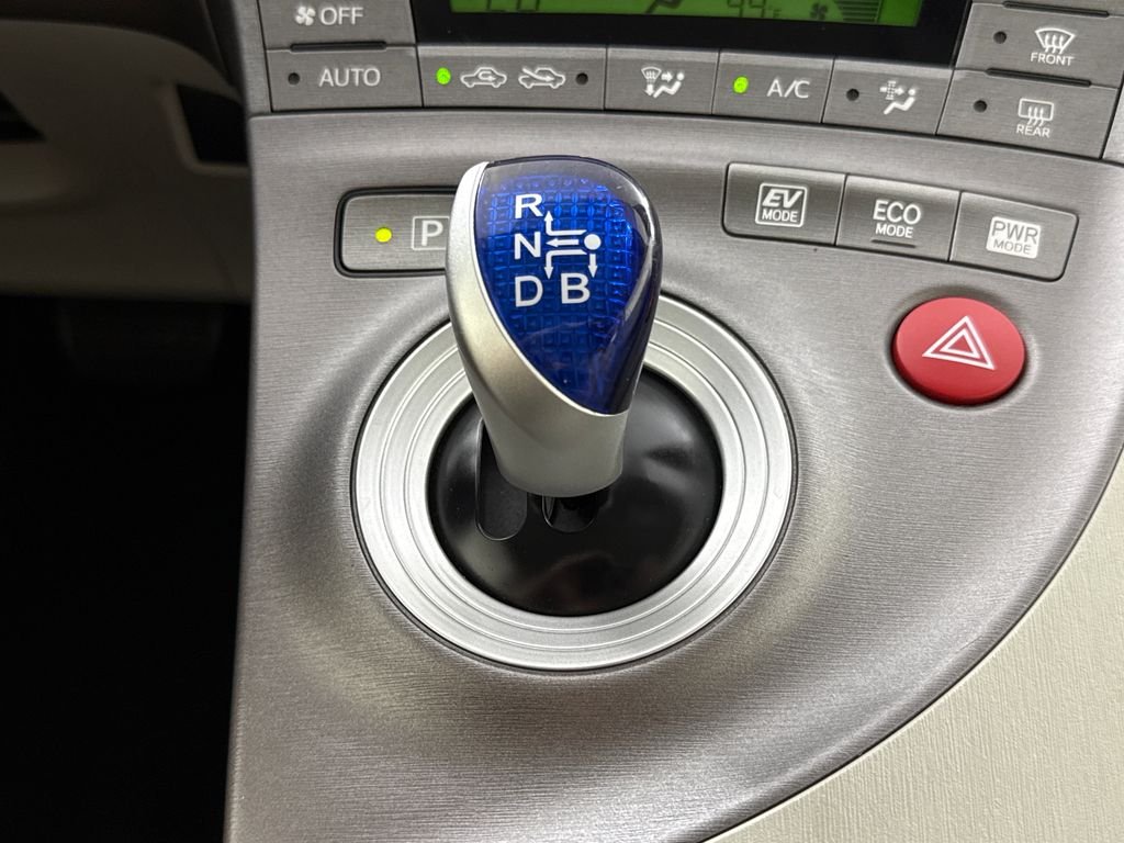 2015 Toyota Prius Two - Photo 18