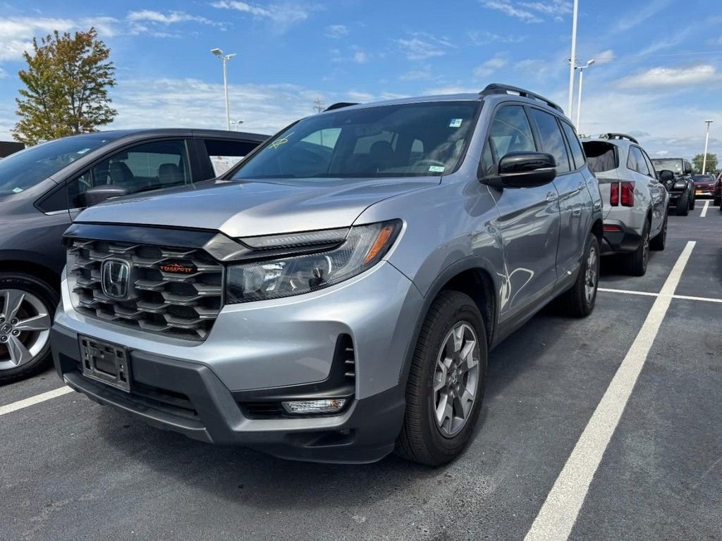 Used 2023 Silver Honda TrailSport image 3