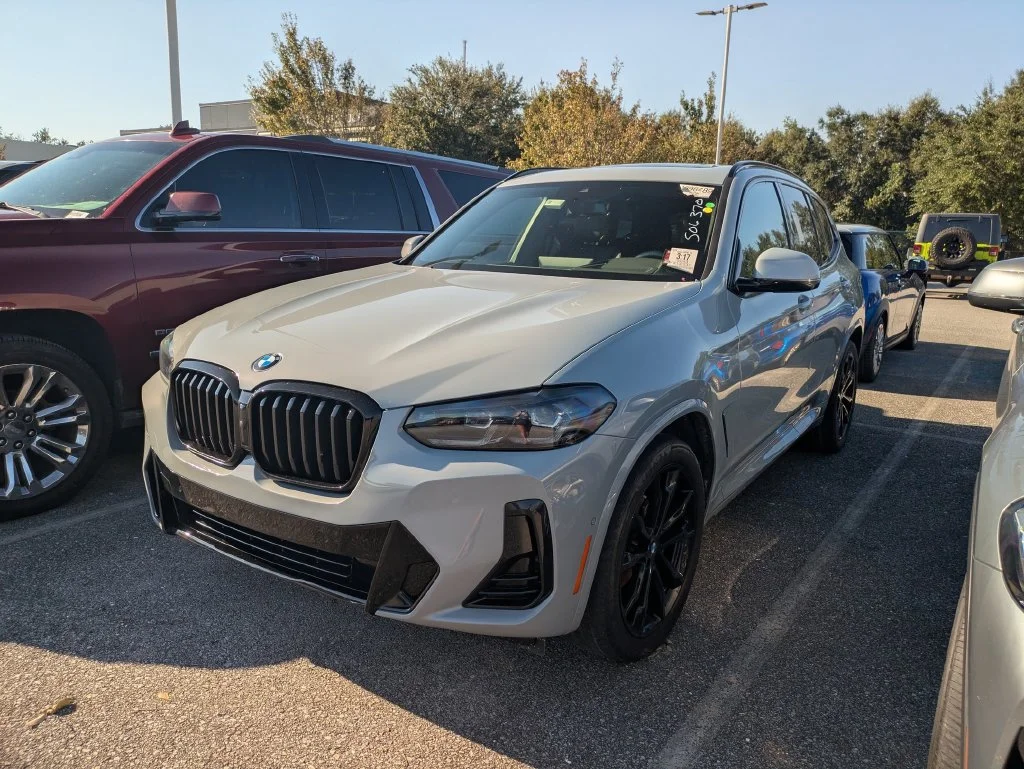 2023 BMW X3 30i