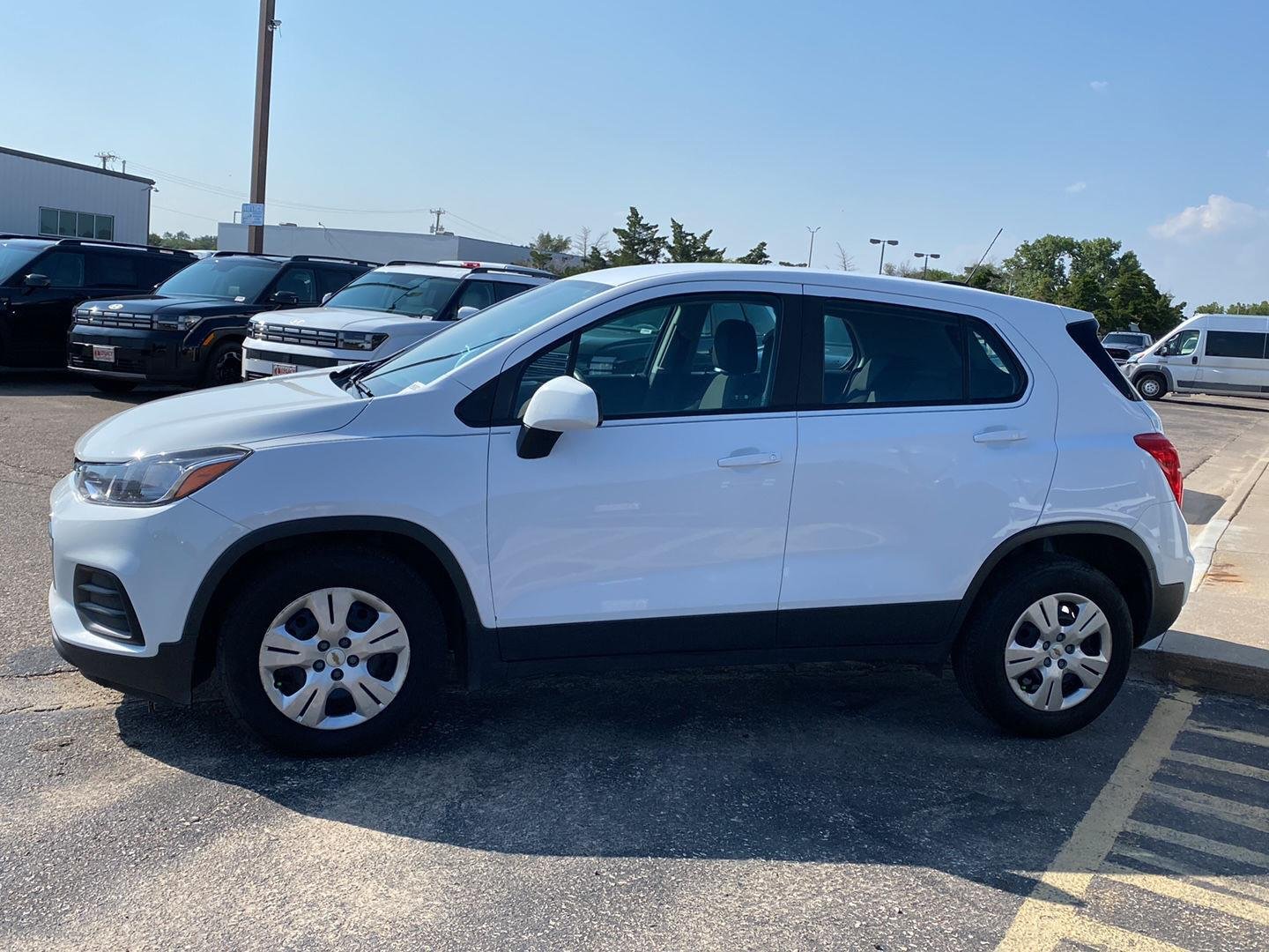 Used 2018 Chevrolet Trax LS with VIN 3GNCJKSB0JL410717 for sale in Garden City, KS
