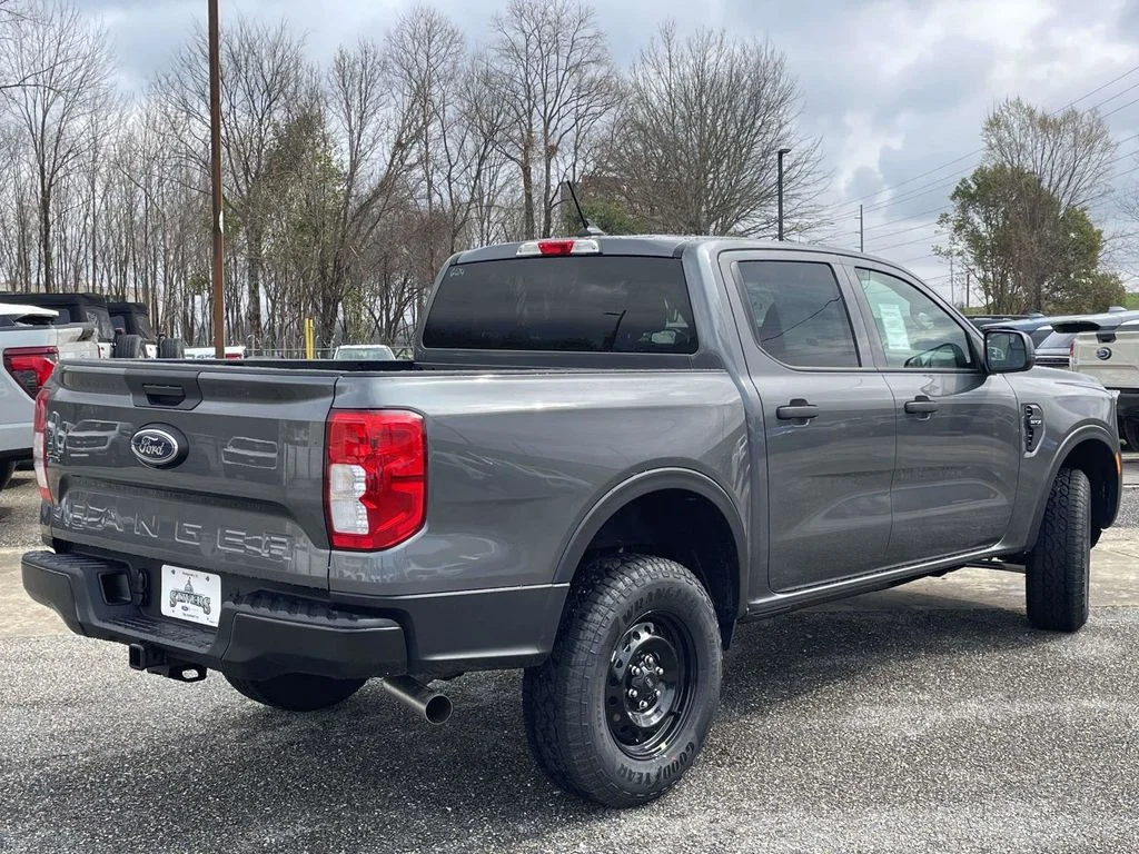 New 2026 Gray Ford XL image 3