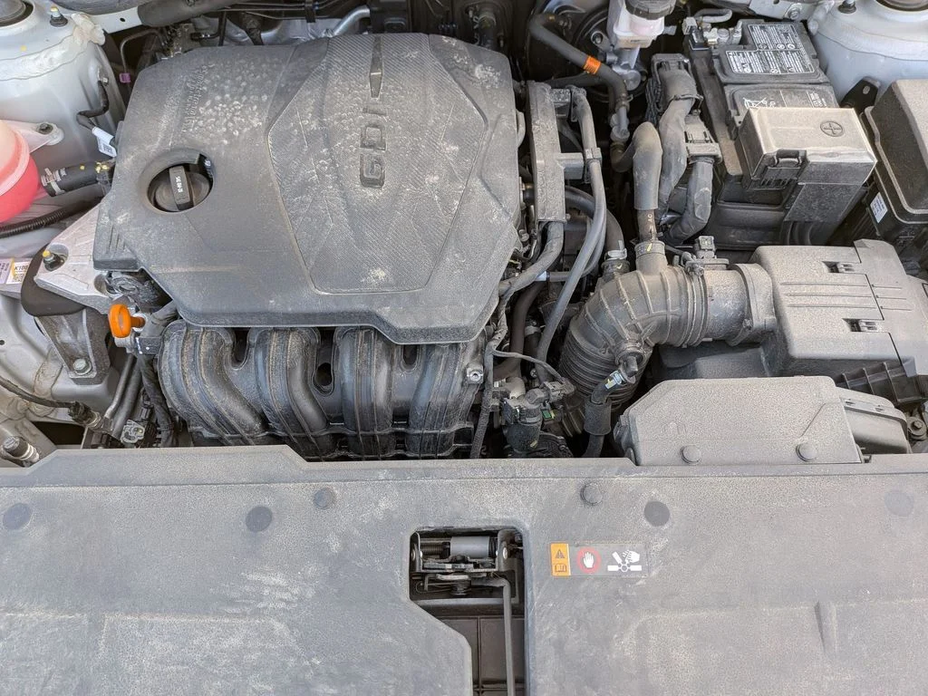 Used 2023 Silver Hyundai SEL image 32