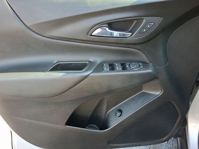 Used 2022 Silver Chevrolet LT image 13