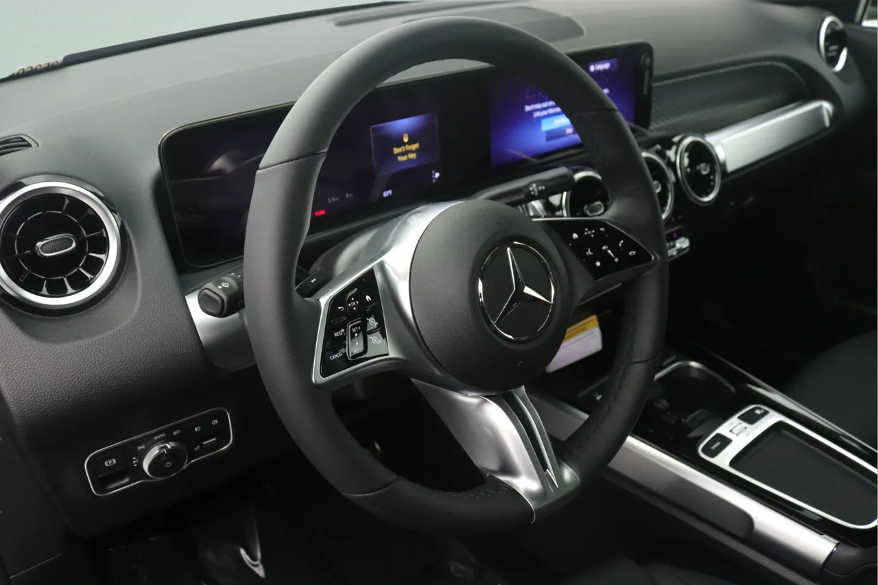 New 2026 Night Black Mercedes-Benz 250 4MATIC® image 4