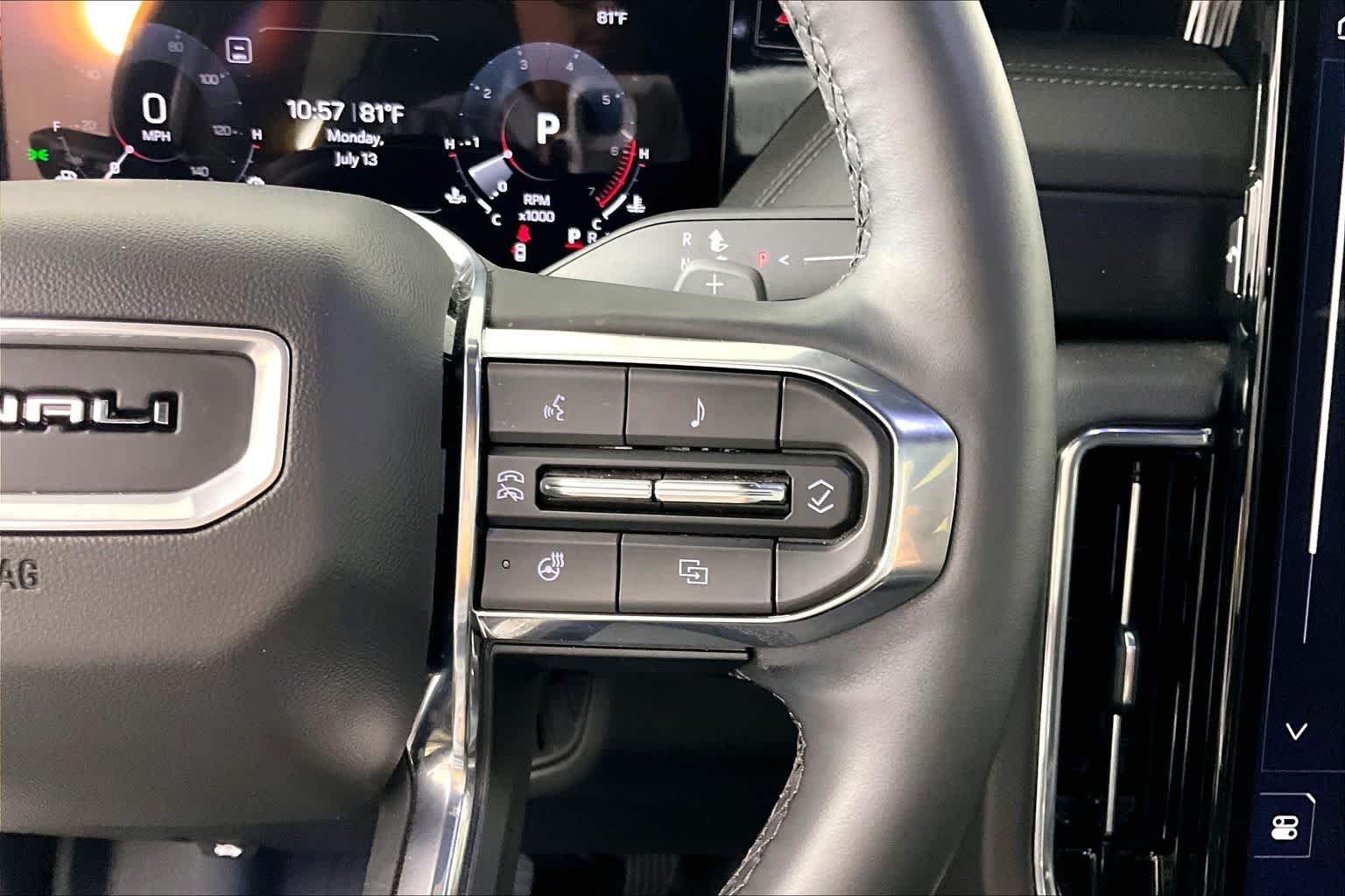 Used 2025 White Frost Tricoat GMC Denali image 24