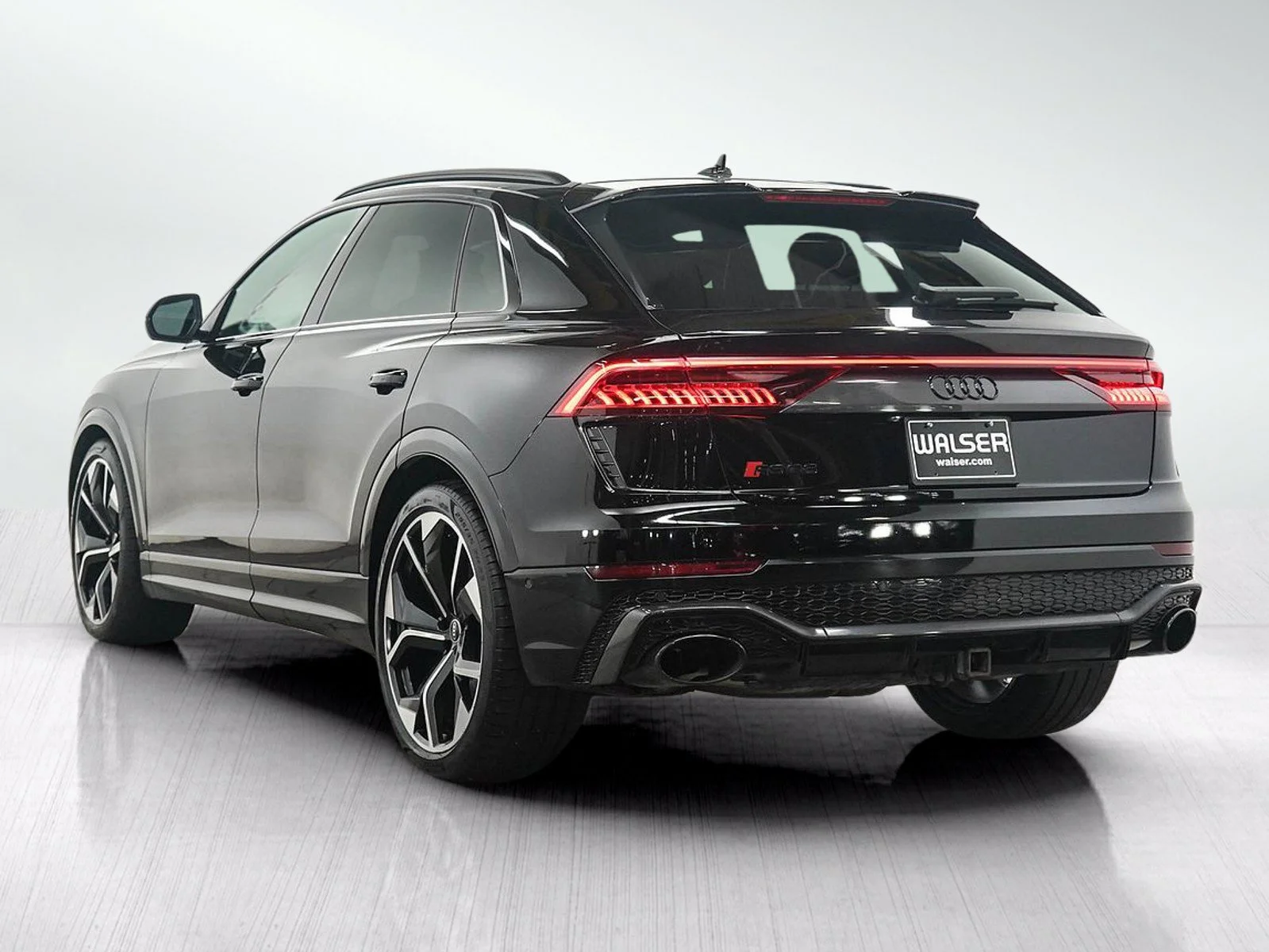 Used 2021 Night Black Audi 4.0T image 4