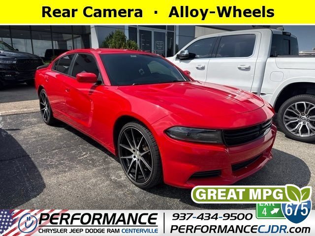 Used 2022 Torred Clearcoat Dodge SXT image 1