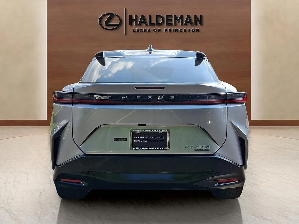 Certified Used 2023 IRIDIUM Lexus 450e Luxury image 5