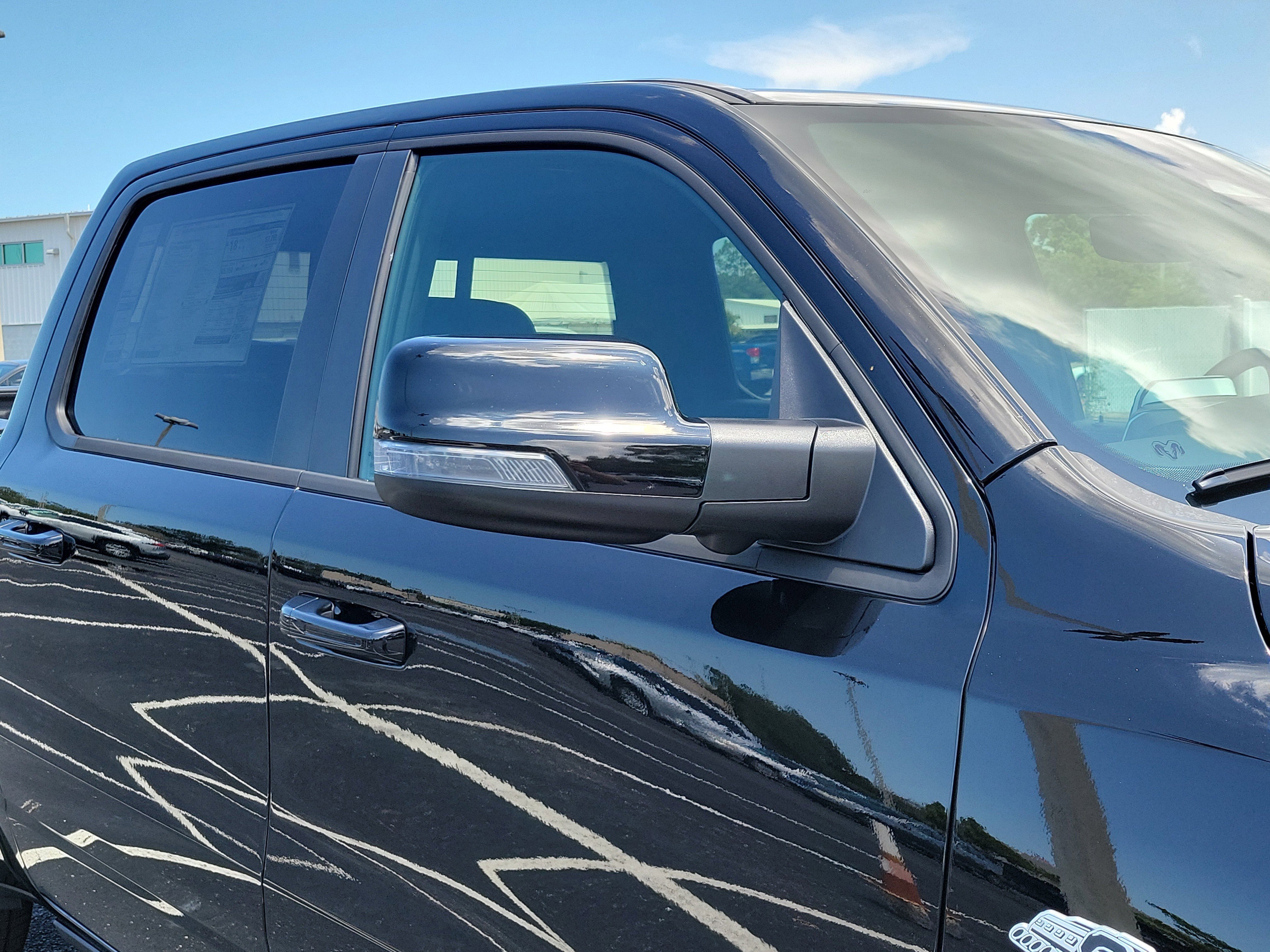 New 2026 Diamond Black Crystal Pearl-Coat Exterior Paint RAM Laramie image 9
