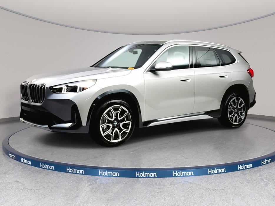 Used 2026 Space Silver Metallic BMW xDrive28i image 1