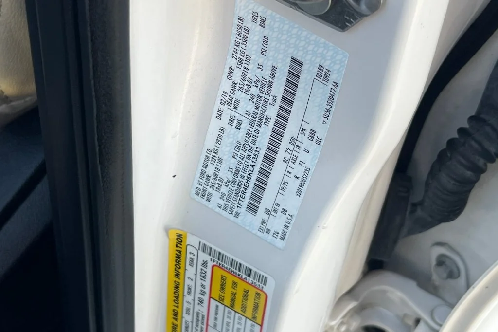 Used 2019 White Ford Lariat image 32