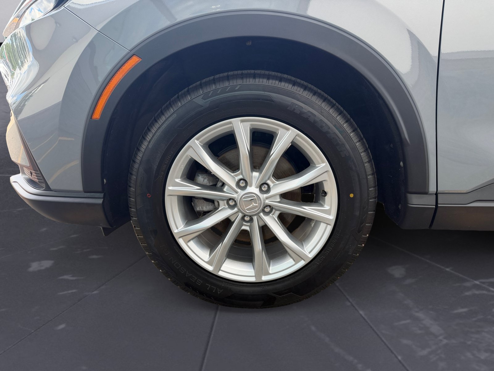 Certified Used 2024 Gray Honda EX-L image 45