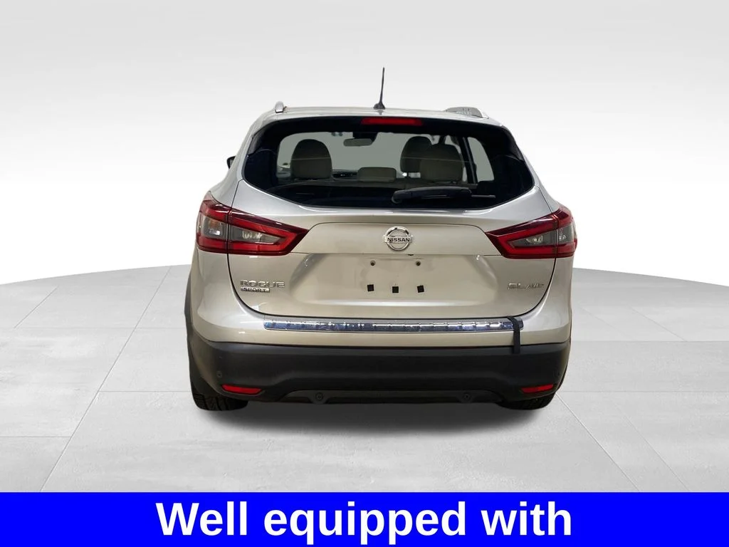 Used 2020 Silver Nissan SL image 3