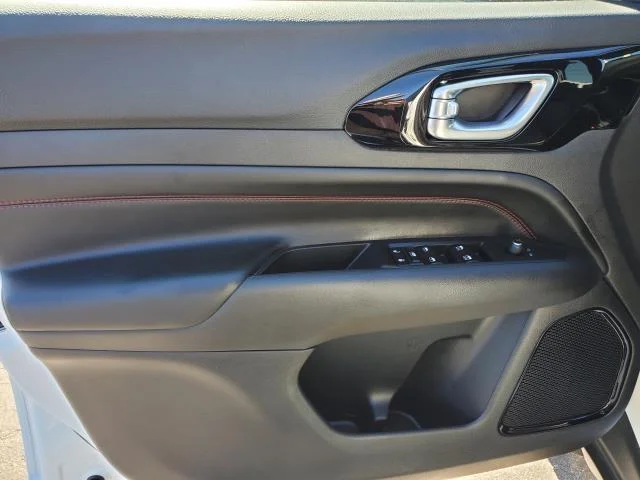 Used 2026 Bright White Clearcoat Jeep Trailhawk image 20