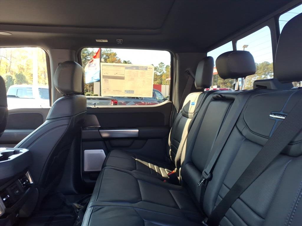 2026 Ford F-250 Super Duty Platinum - Photo 11