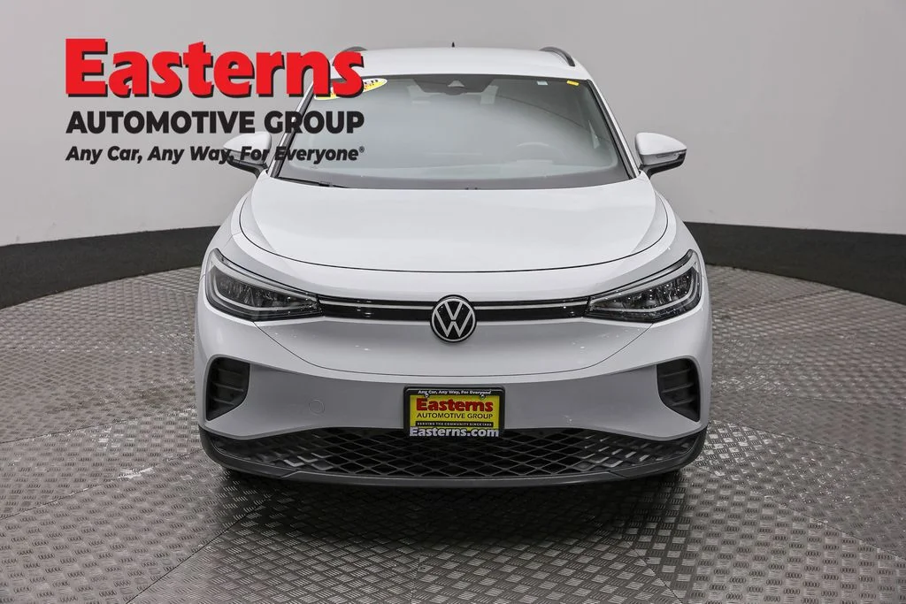 Used 2021 White Volkswagen Pro image 2