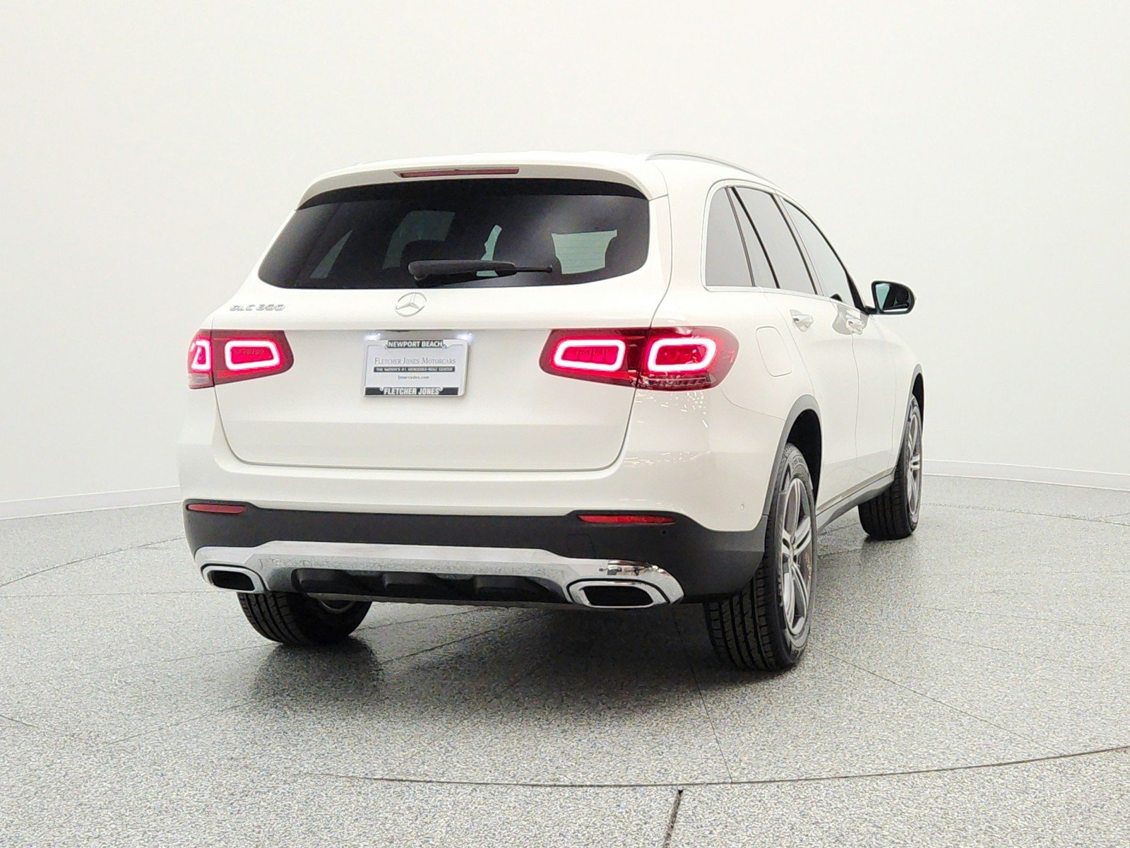 Used 2022 Polar White Mercedes-Benz GLC 300 SUV image 6