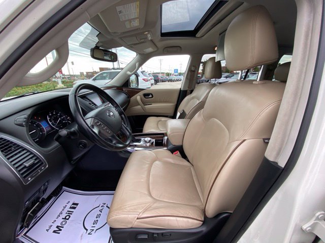 Used 2020 Pearl White Nissan SL image 12