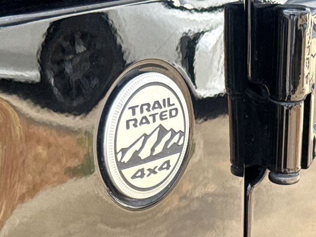 Used 2020 Black Jeep Overland image 6