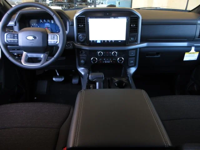 New 2026 Carbonized Gray Metallic Ford XLT image 22