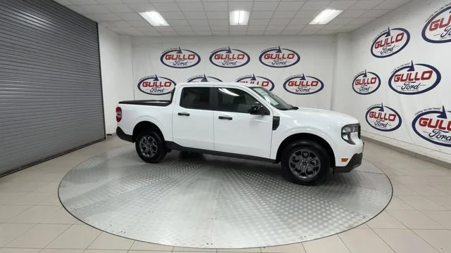 New 2026 Oxford White Ford XLT image 4