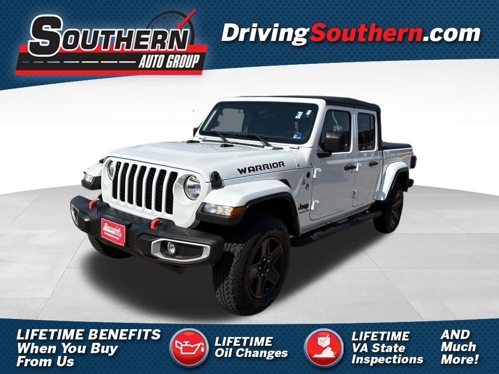 Used 2022 White Jeep Sport image 1