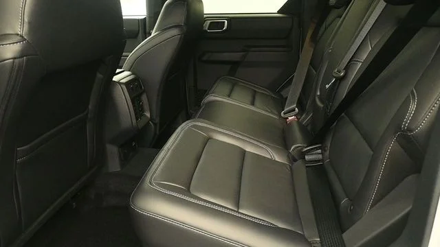 New 2026 Avalanche Gray Ford Outer Banks® image 10
