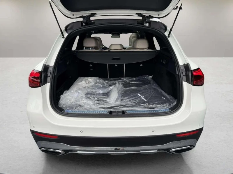 Used 2026 WHITE Mercedes-Benz GLC 300 image 32