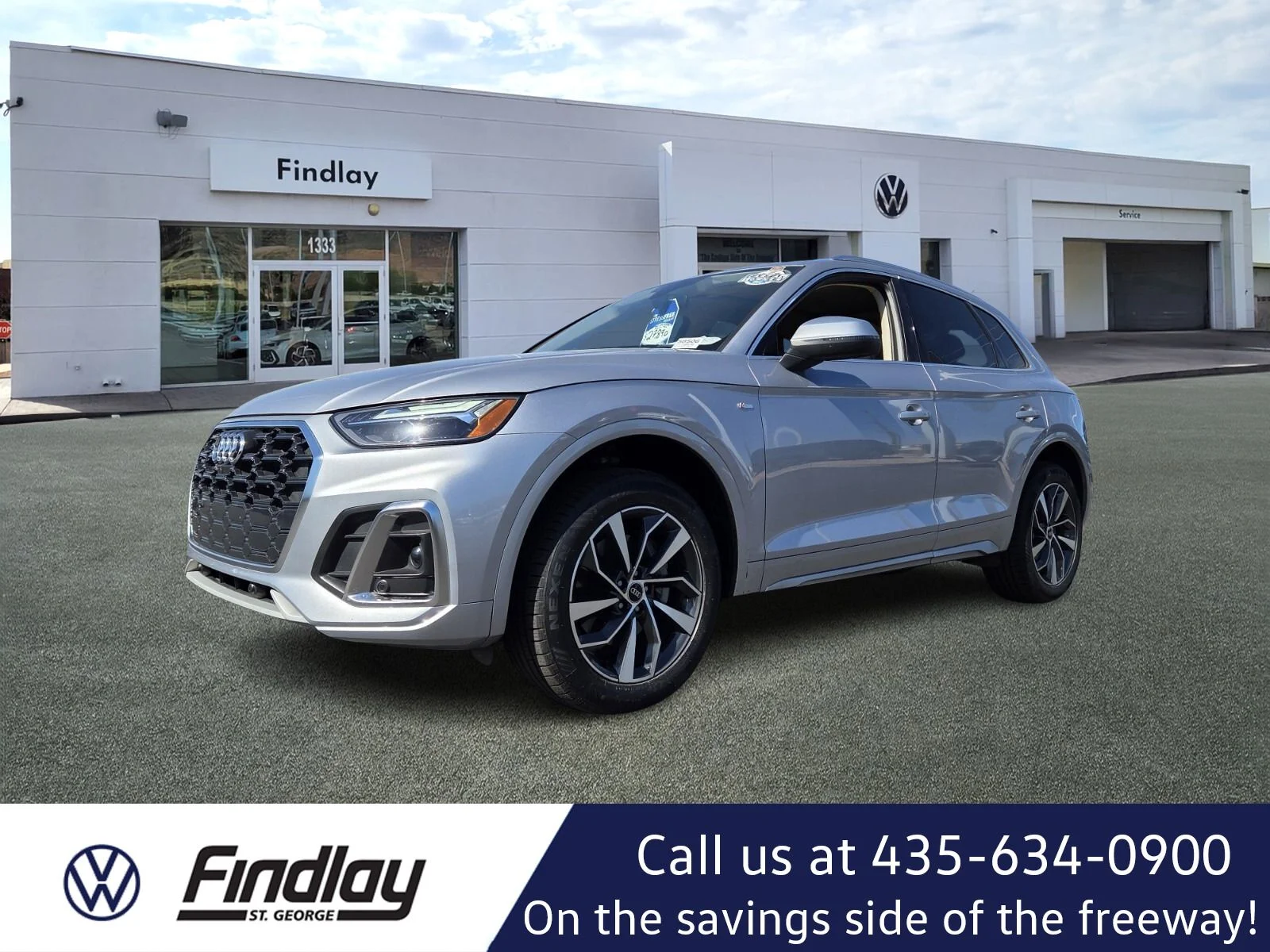 2023 Audi Q5 45 Premium Plus's photo
