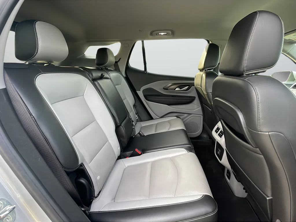 Used 2022 Silver GMC SLT image 14