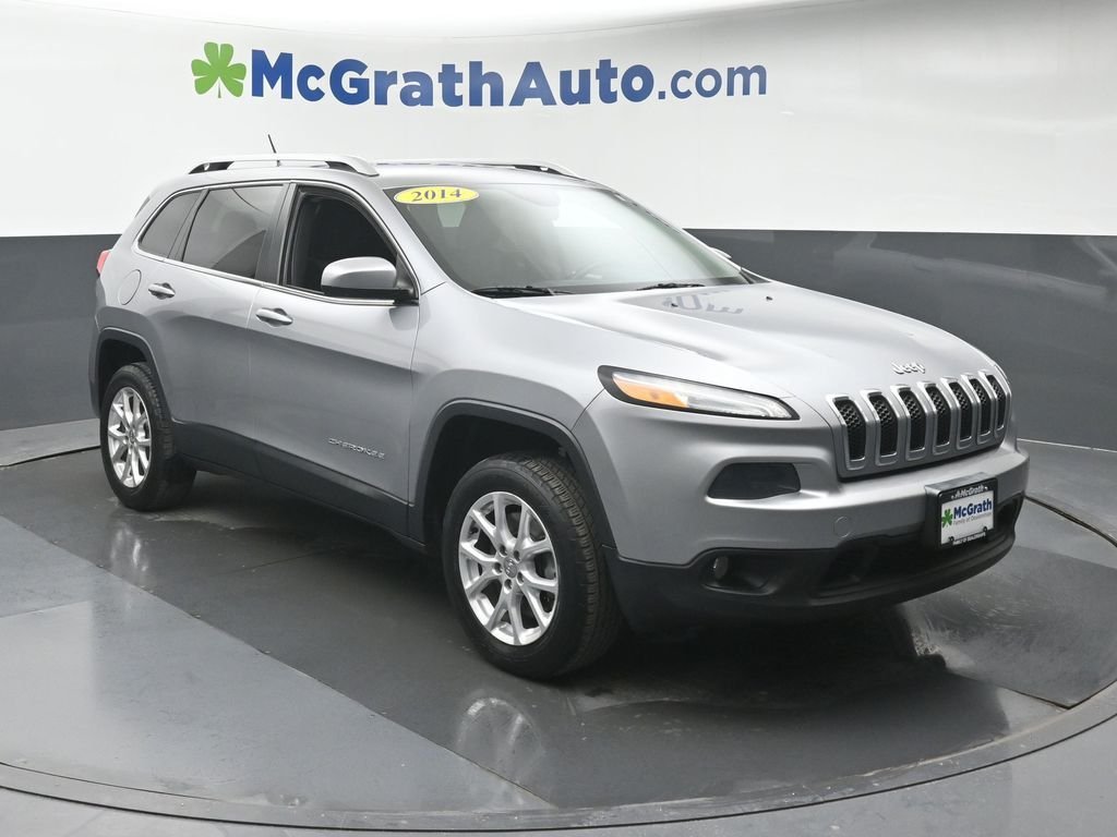 Used 2014 Jeep Cherokee Latitude with VIN 1C4PJLCS6EW299413 for sale in Cedar Rapids, IA