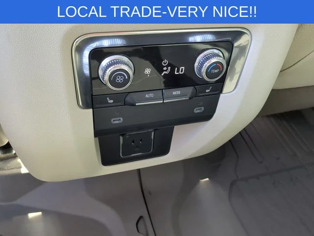 Used 2023 White GMC Denali image 34