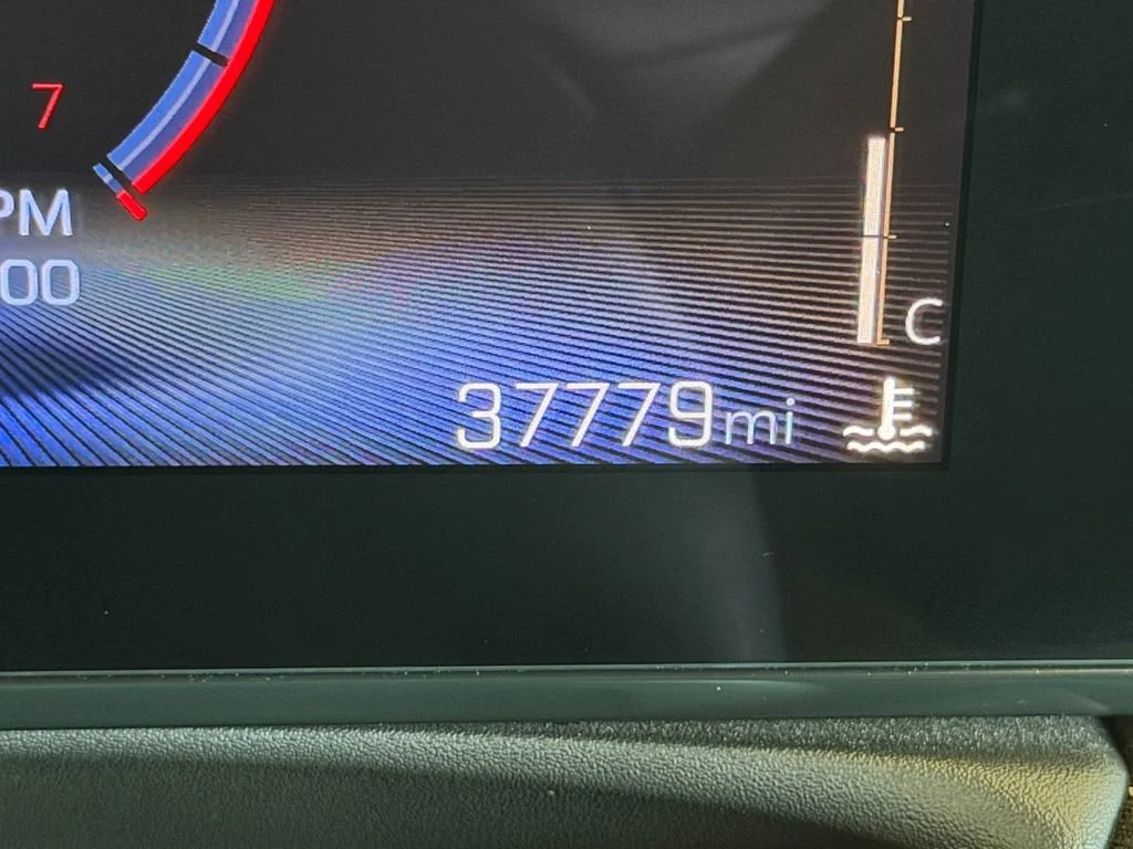 Used 2024 Summit White Chevrolet LT image 19