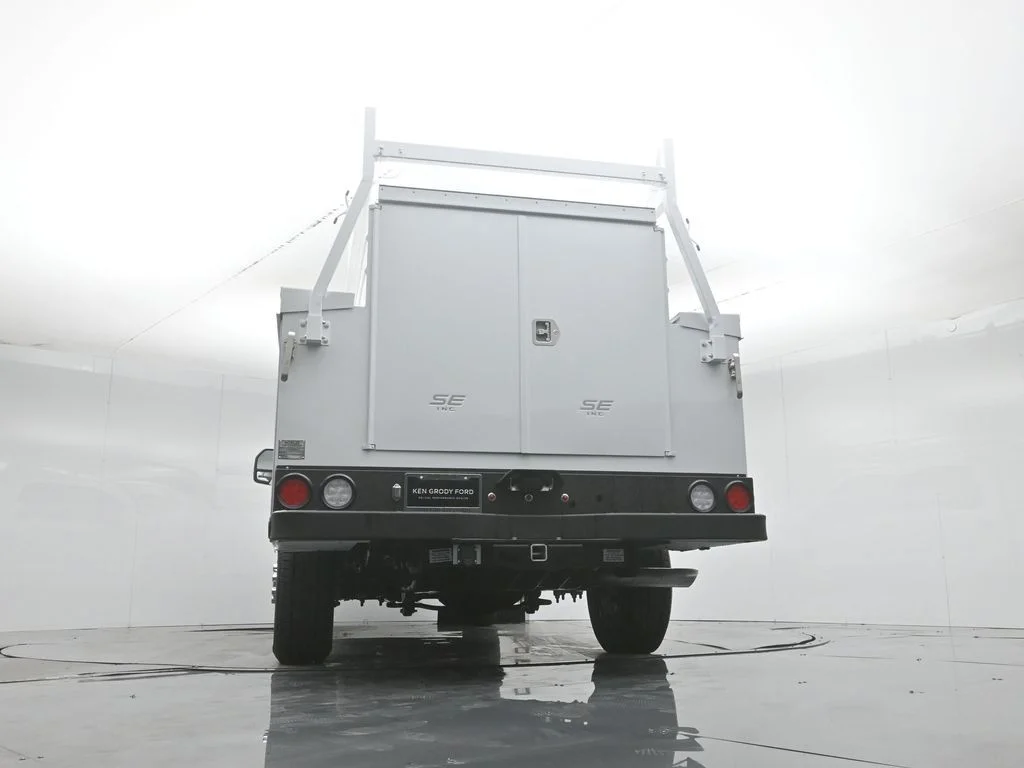 New 2026 Oxford White Ford XL image 49