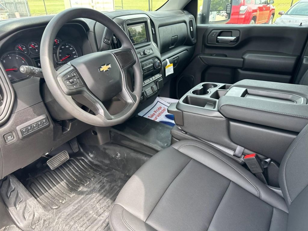 New 2024 Summit White Chevrolet Work Truck image 17