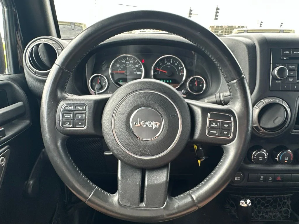 Used 2015 Black Jeep Sport image 33
