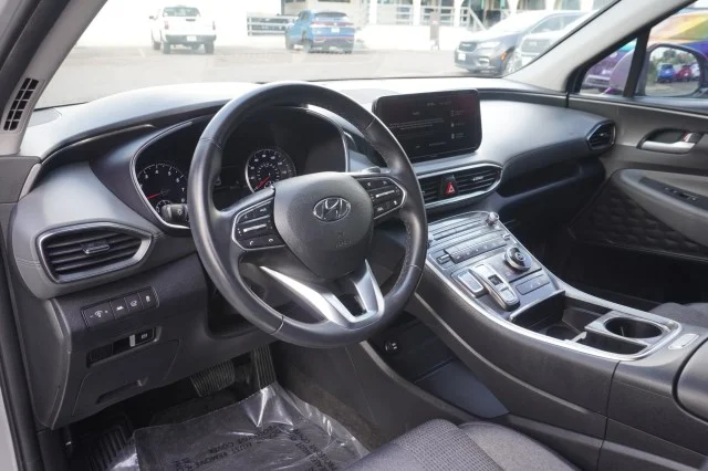 Used 2023  Hyundai SEL image 19