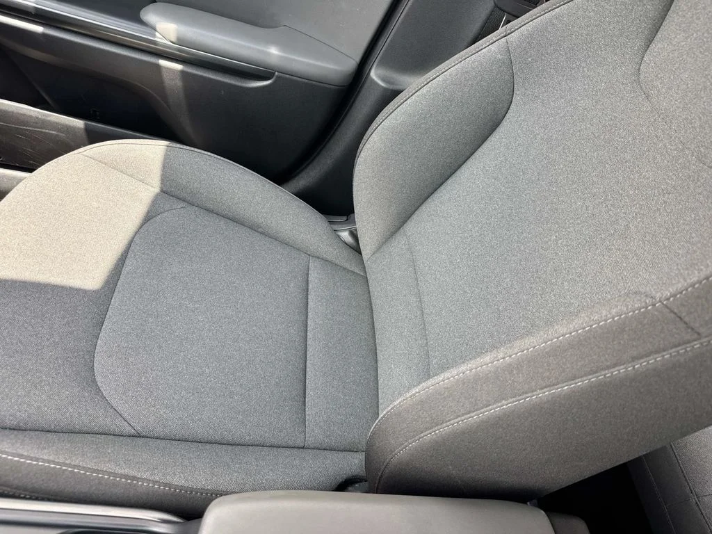 2025 Kia K4 LXS - Photo 47