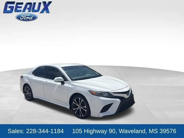 2019 Toyota Camry 2.5 Auto SE's photo