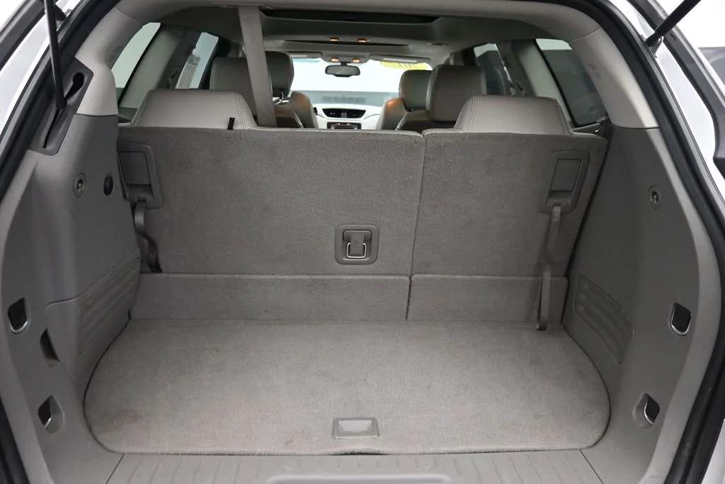 Used 2017 Silver Chevrolet 2LT image 12