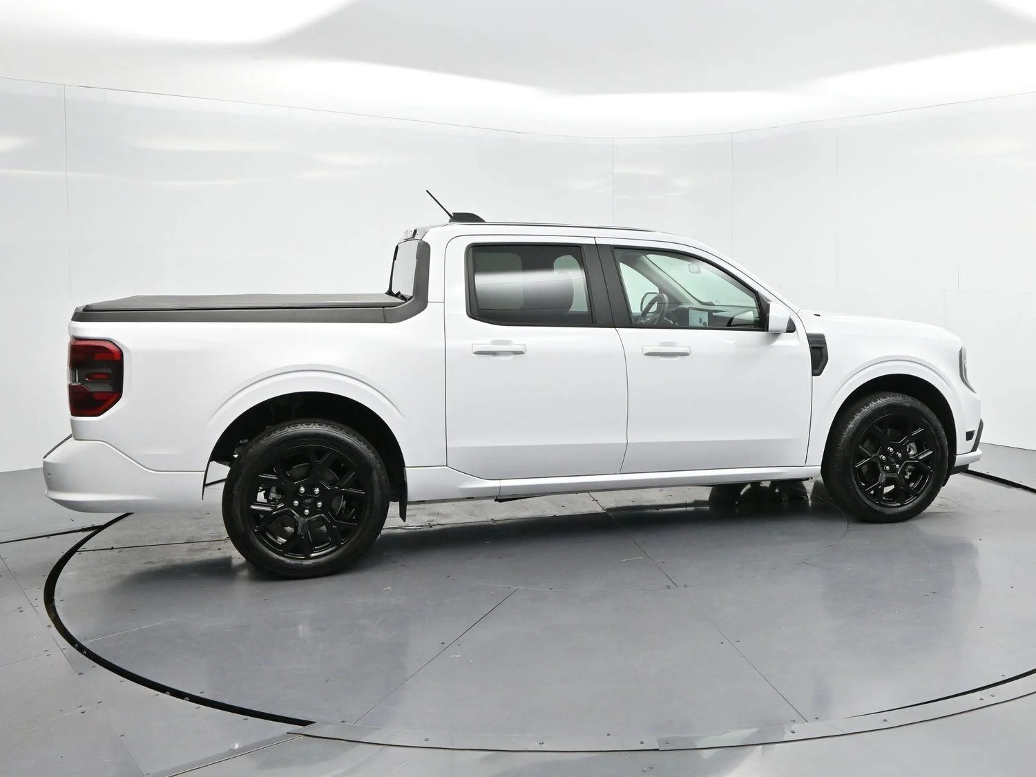 Used 2025 Oxford White Ford Lobo Standard image 8