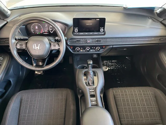 Used 2025 Platinum White Pearl Honda Sport image 40