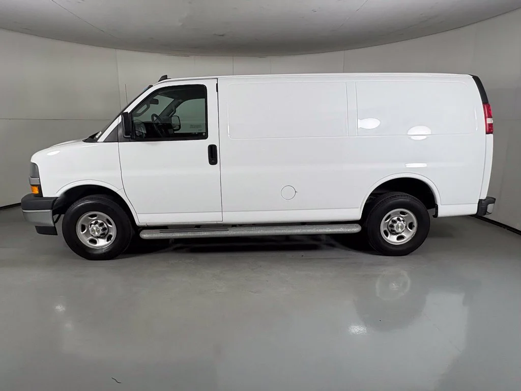 Certified Used 2023 SUMMIT WHITE Chevrolet RWD 2500 Regular Wheelbase WT image 6