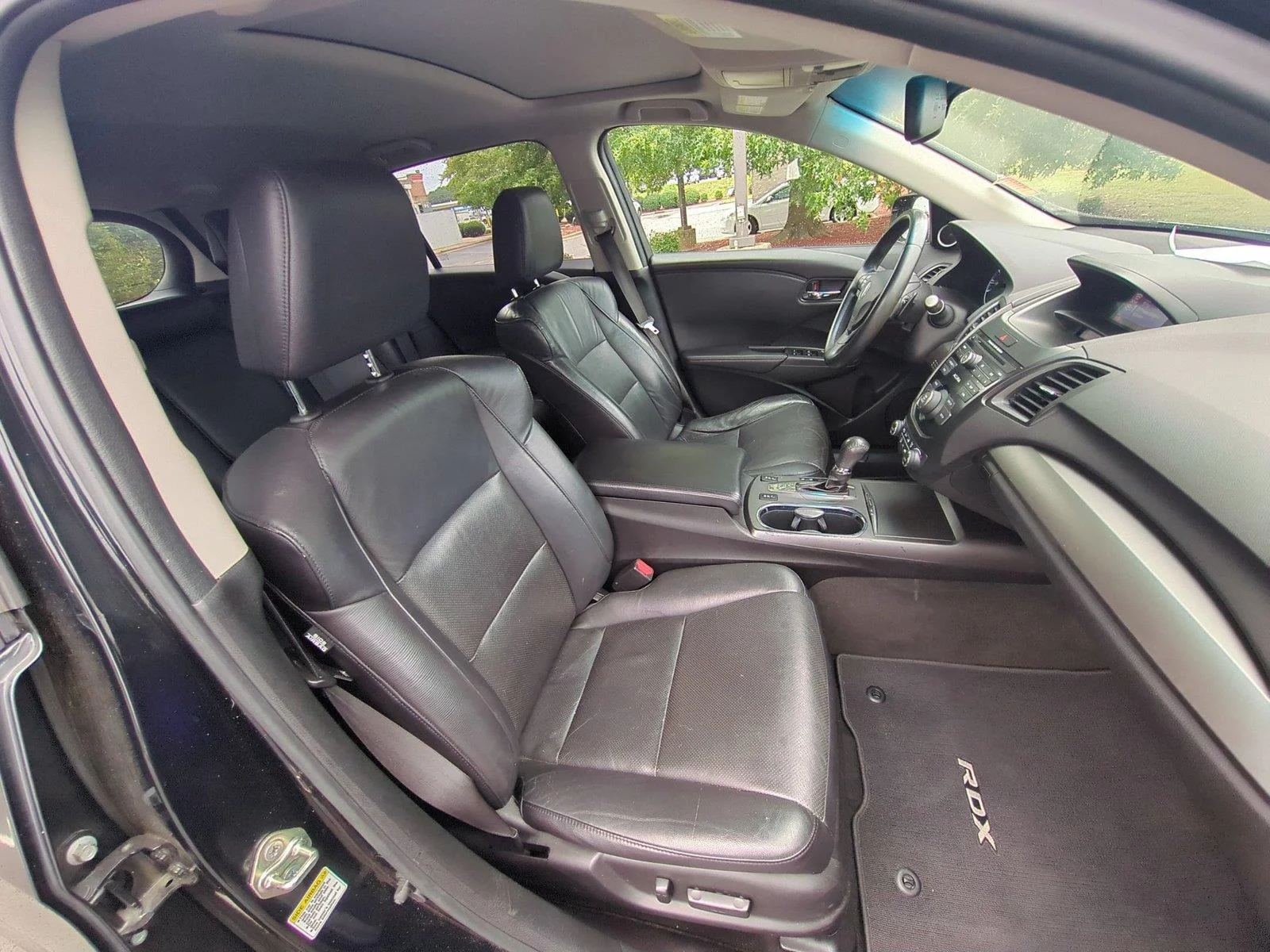 Used 2015 Crystal Black Pearl Acura  image 37