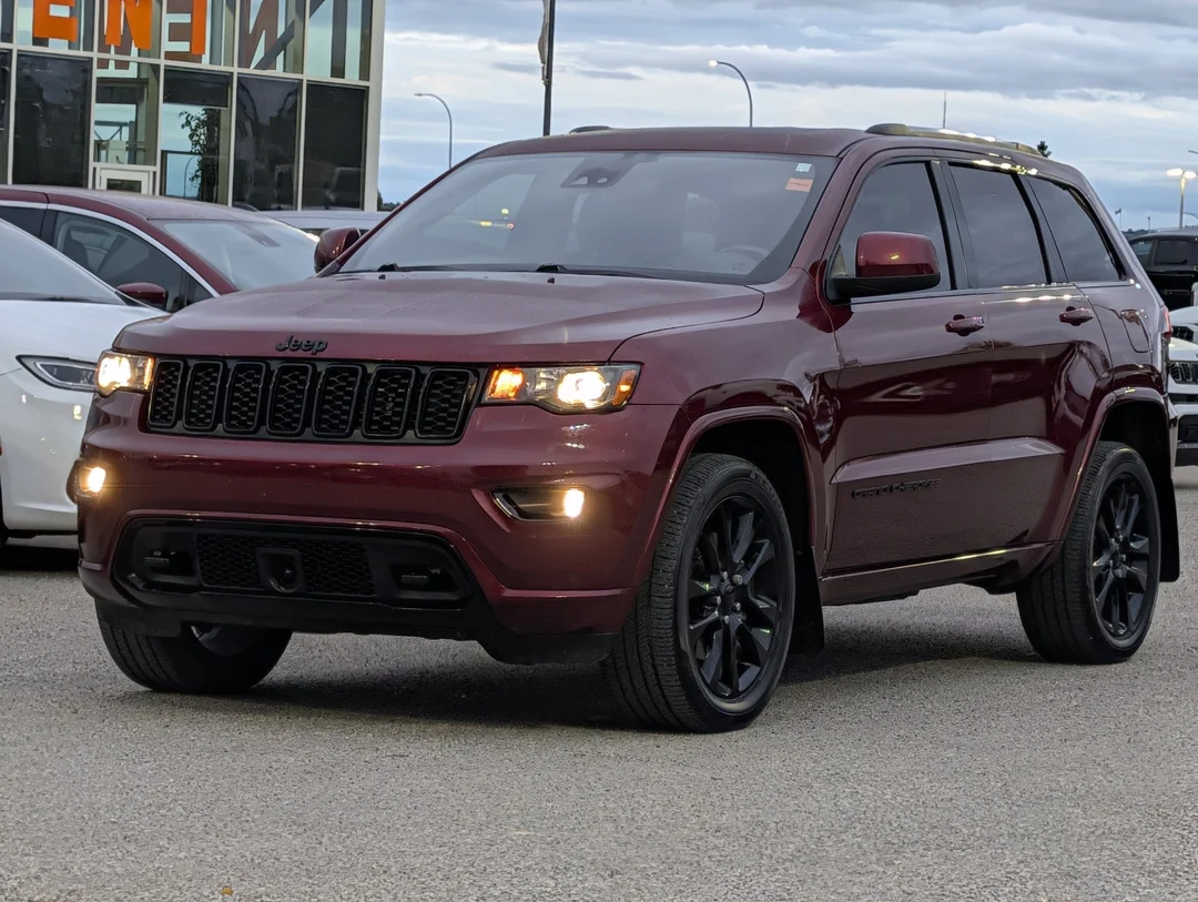 Used 2021 Red Jeep Altitude - All Weather Grp - ProTech Grp - Sunroof - Altitude IV & More image 4