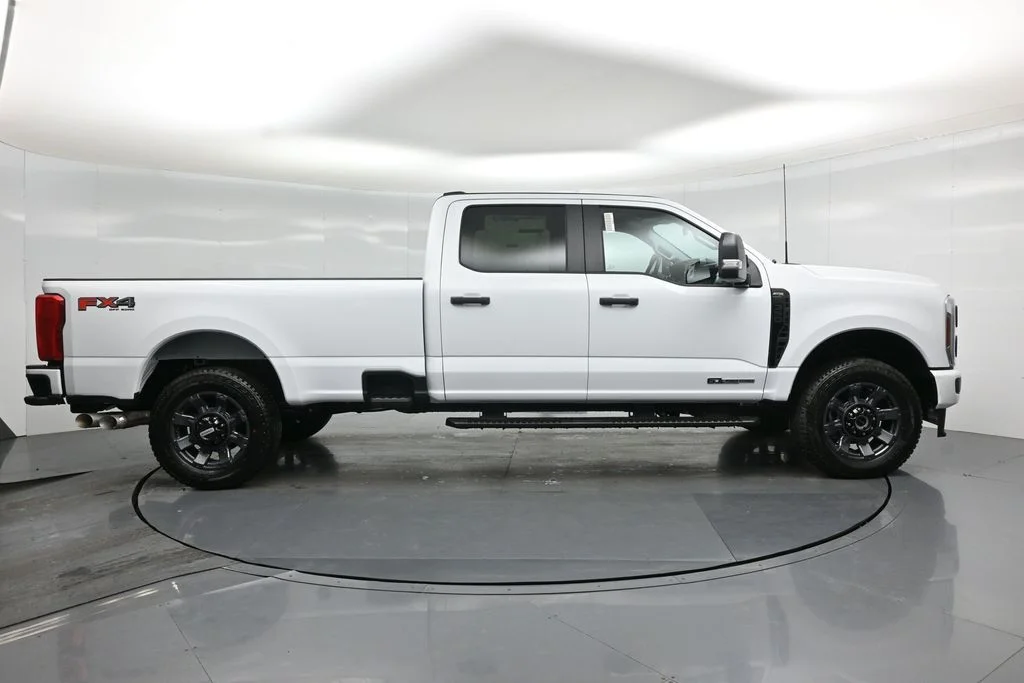 New 2026 Oxford White Ford XL image 20