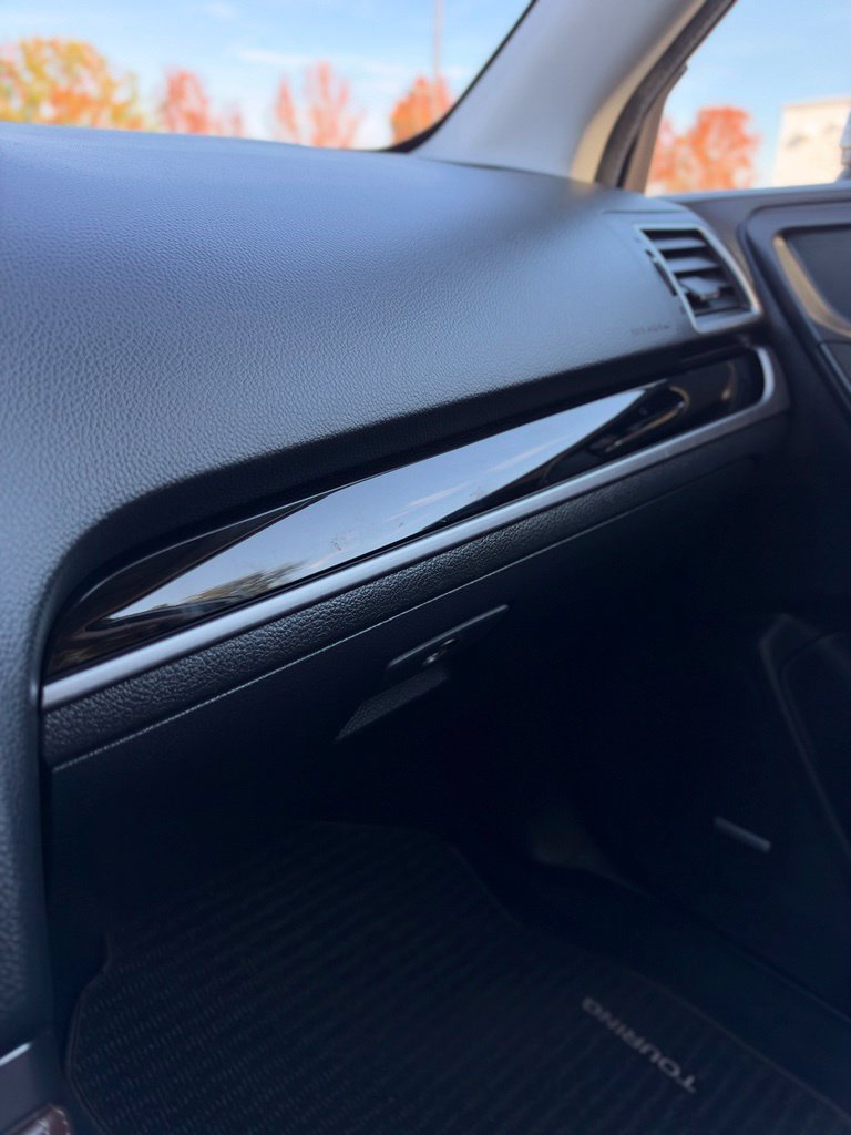 Used 2018 Crystal White Pearl Subaru 2.5i Touring image 33